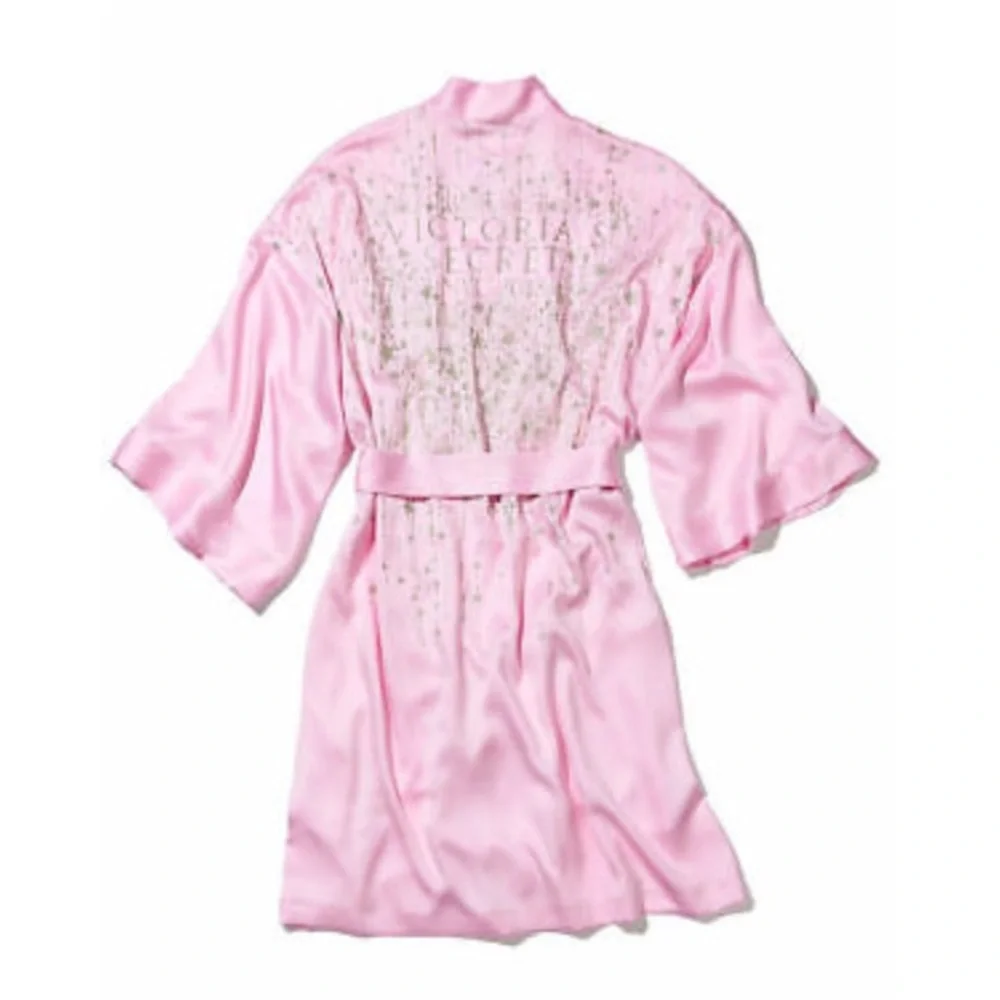 NWT Victoria Secret: Rare 🔥 Med & Lg NY 2018 Tie Up Pink Fashion Robe - Picture 3 of 4